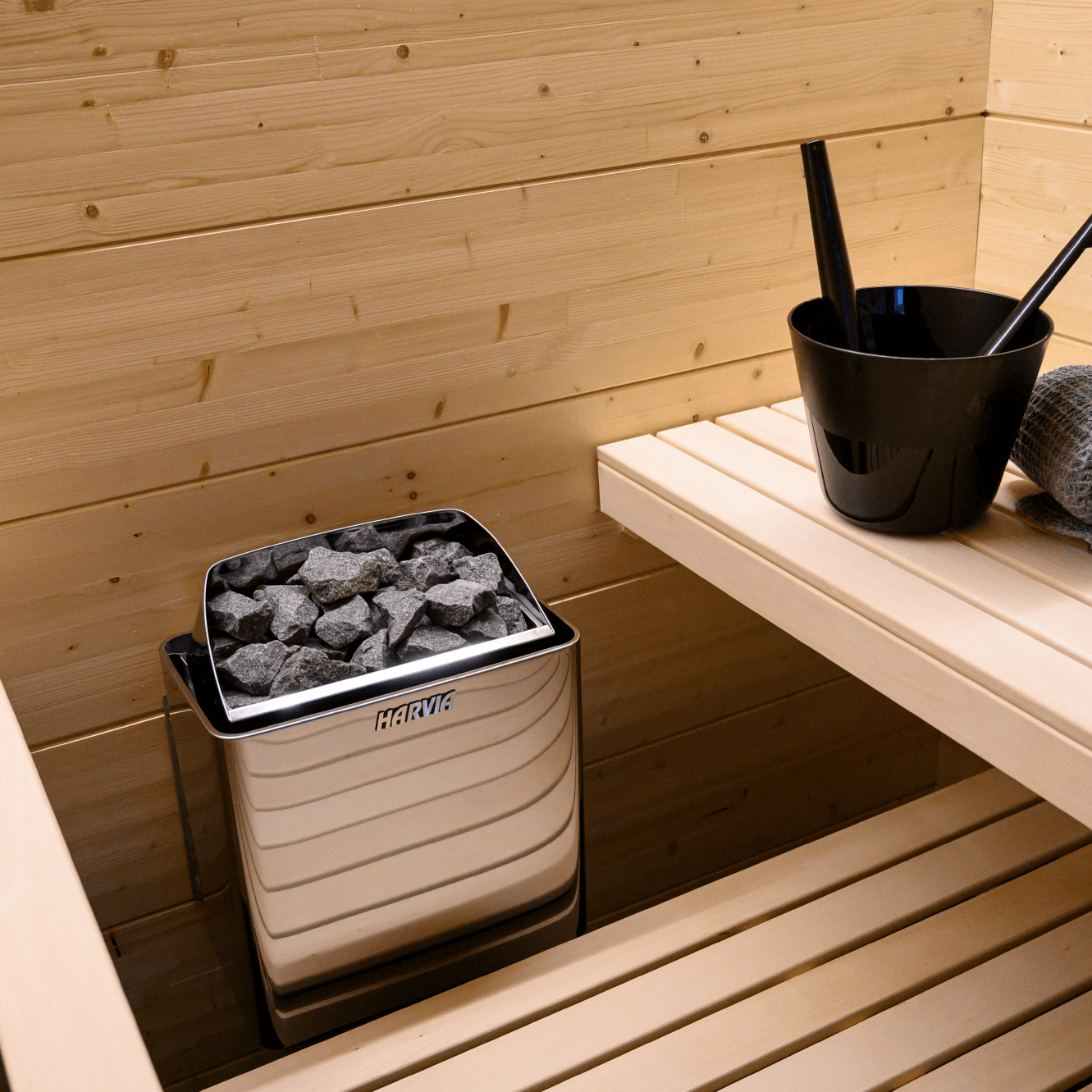 Harvia KIP45B 4.5 kW Electric Sauna Heater w/ Built-in Controls Package
