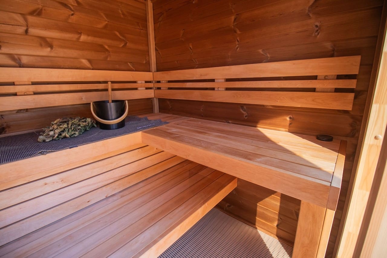 Leil Patio XS 4 Person Outdoor Sauna