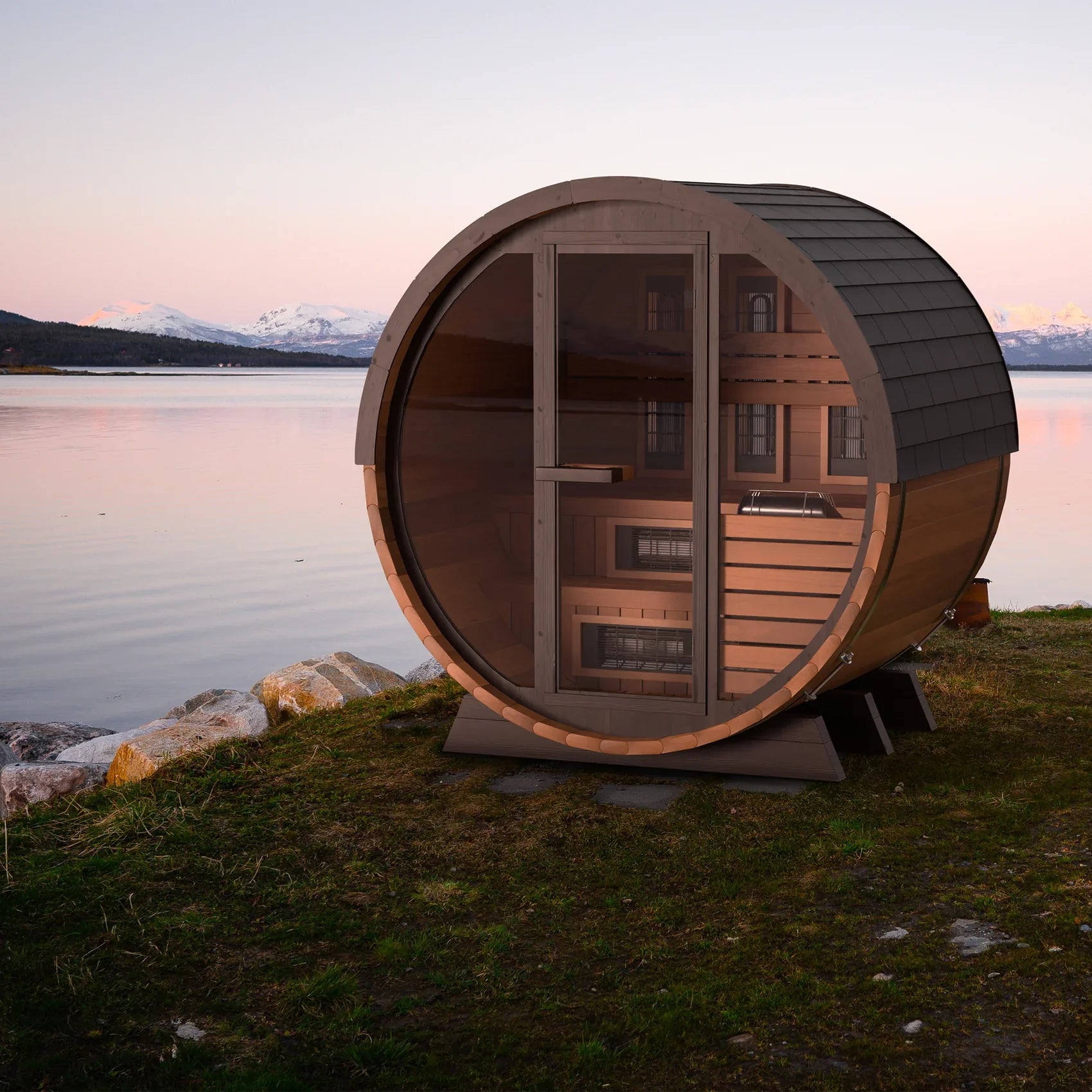 Finnmark FD-6 Outdoor Hybrid Infrared and Traditional 4-Person Cedar Barrel Sauna