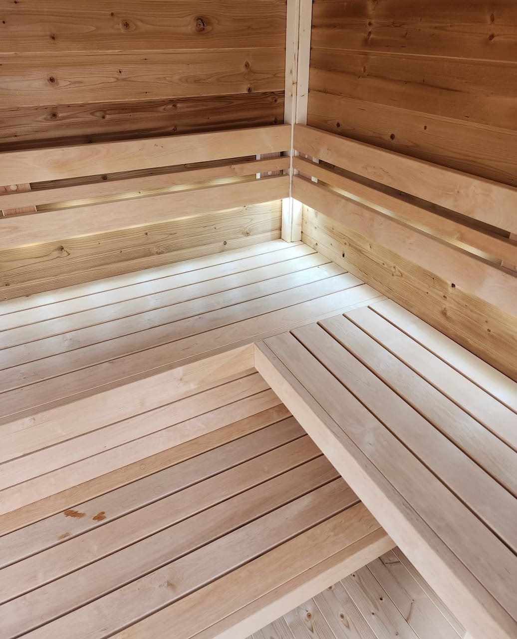 Leil Patio S 4-5 Person Outdoor Sauna
